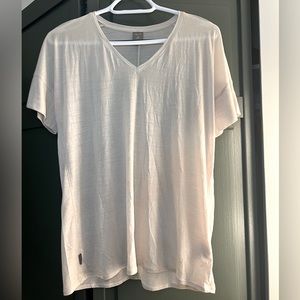 Icebreaker Tee V Neck